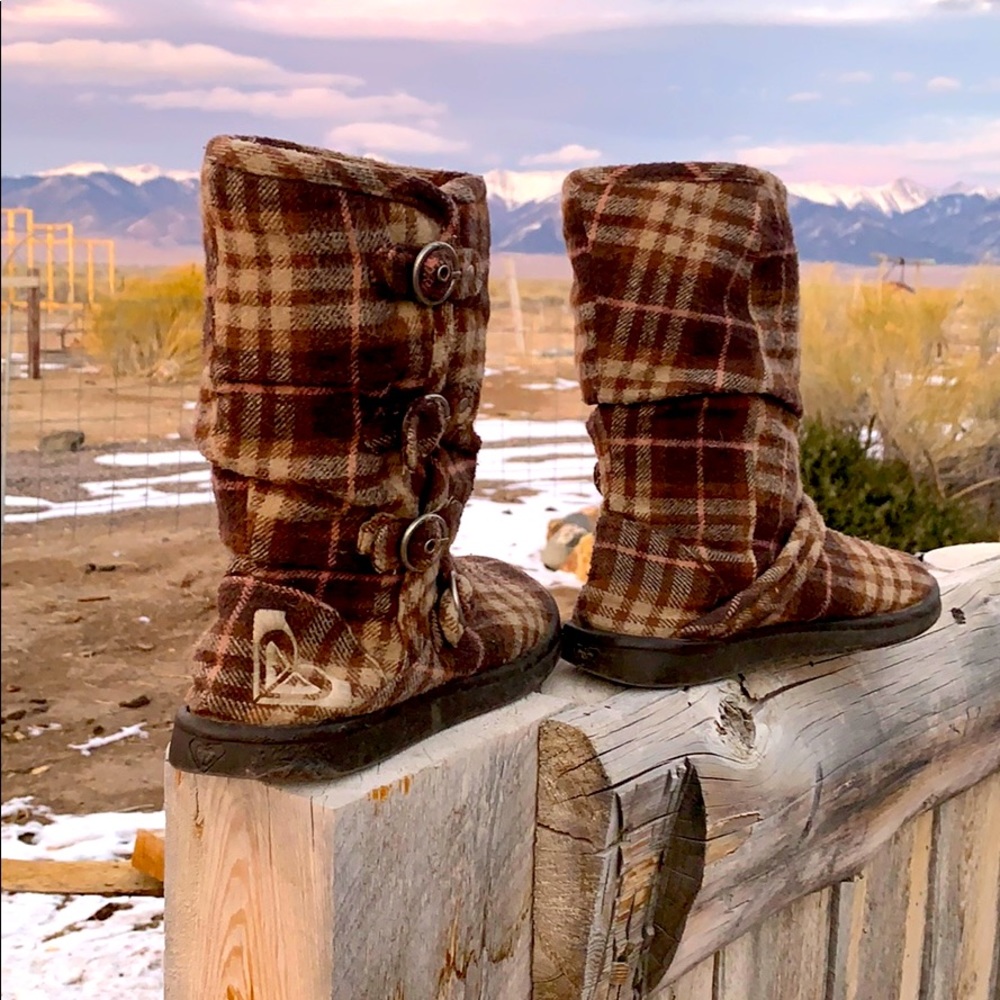 Insulated Roxy Boots - Picture 3 of 6